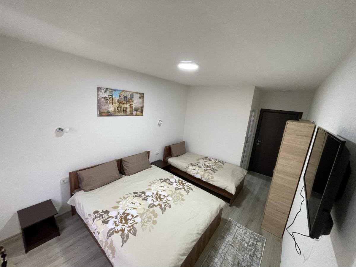 Vila 5 Hotel Prilep Exterior photo