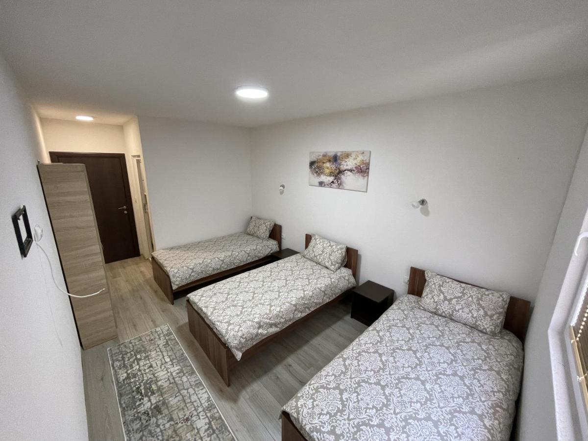 Vila 5 Hotel Prilep Exterior photo