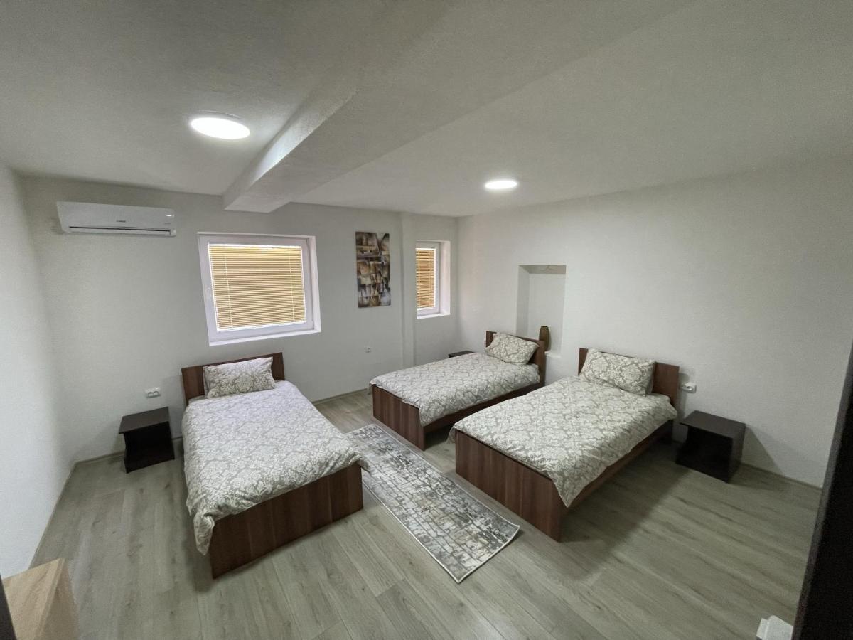Vila 5 Hotel Prilep Exterior photo